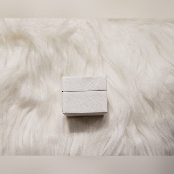 Pandora Sparkling Teardrop Halo Stud Earrings - Picture 9 of 11